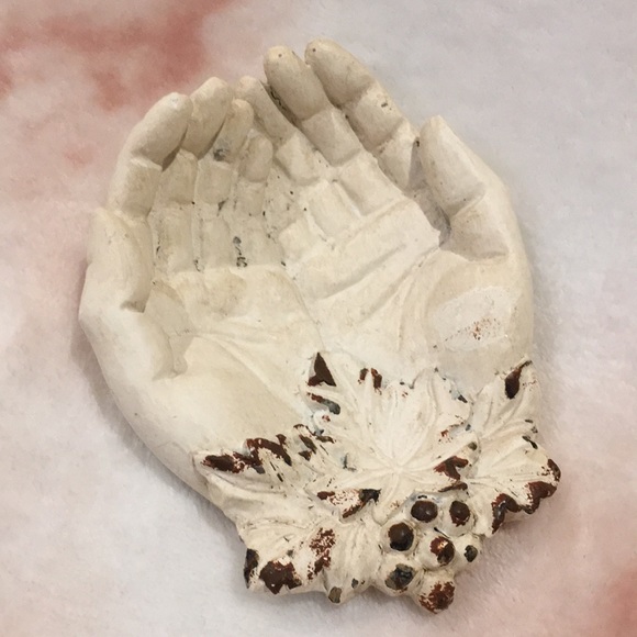 Open Hands Antiqued Ceramic  Trinket Holder, unique table accent NWOT 5” X 4” - Picture 2 of 11
